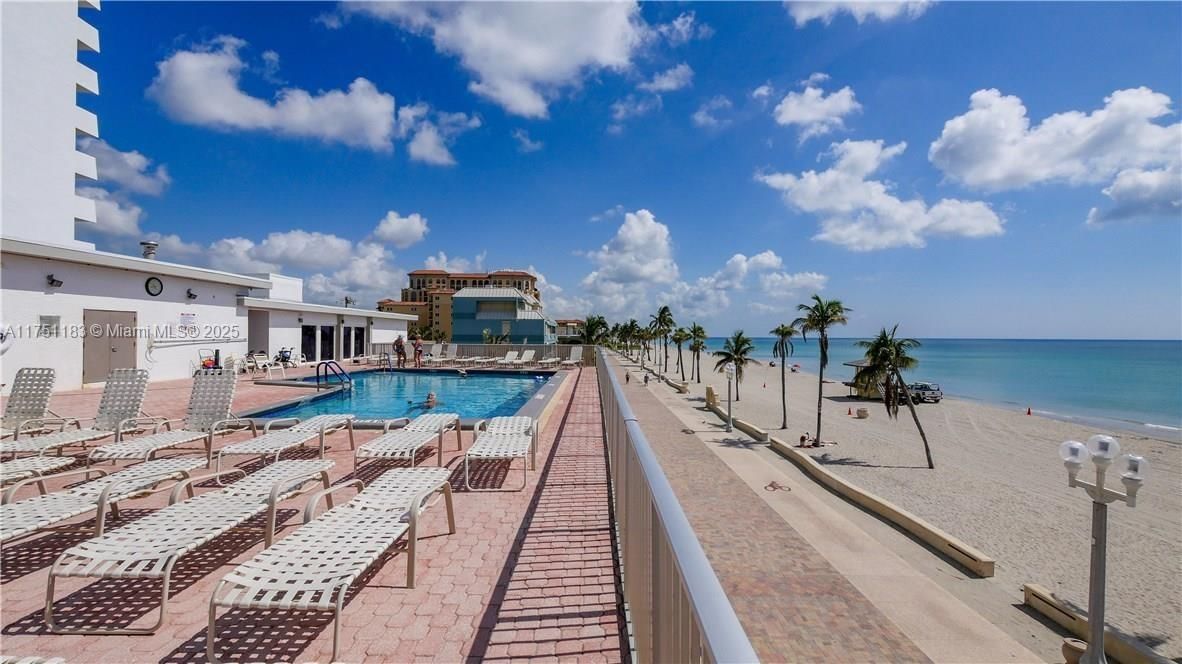 Real estate property located at 3111 Ocean Dr #603, Broward, Hollywood Towers Condo, Hollywood, FL