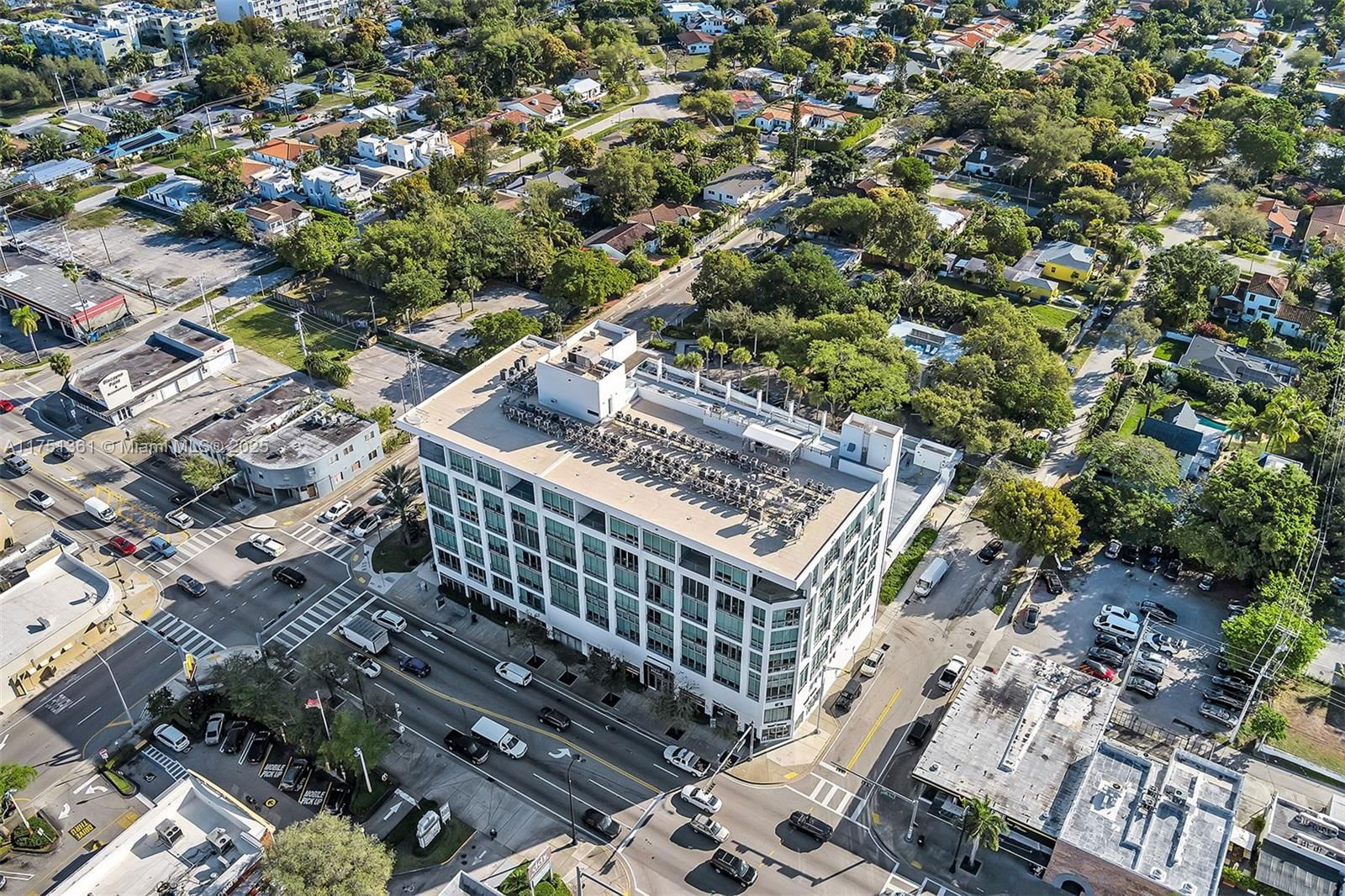 Real estate property located at 8101 Biscayne Blvd R-617, Miami-dade, The Bank Condo, Miami, FL