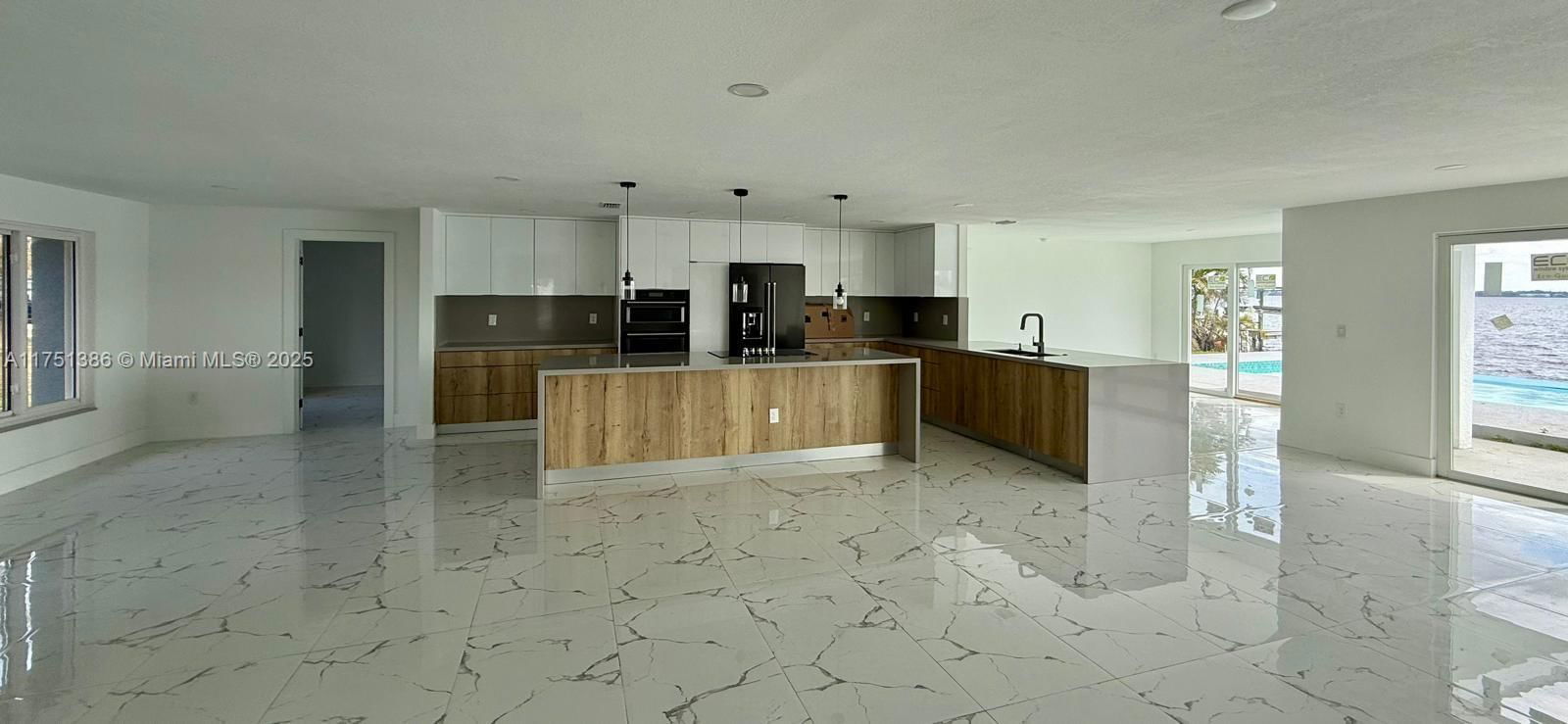 Real estate property located at 111 E North Shore AVE, Lee, Harbor Estates First Add, Fort Myers, FL