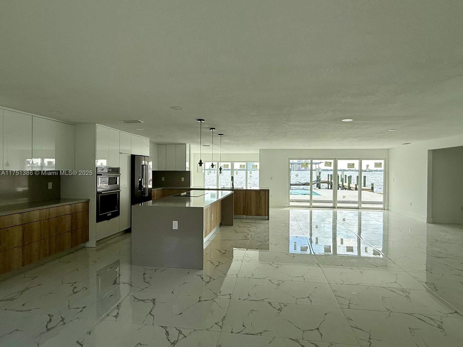 Real estate property located at 111 E North Shore AVE, Lee, Harbor Estates First Add, Fort Myers, FL