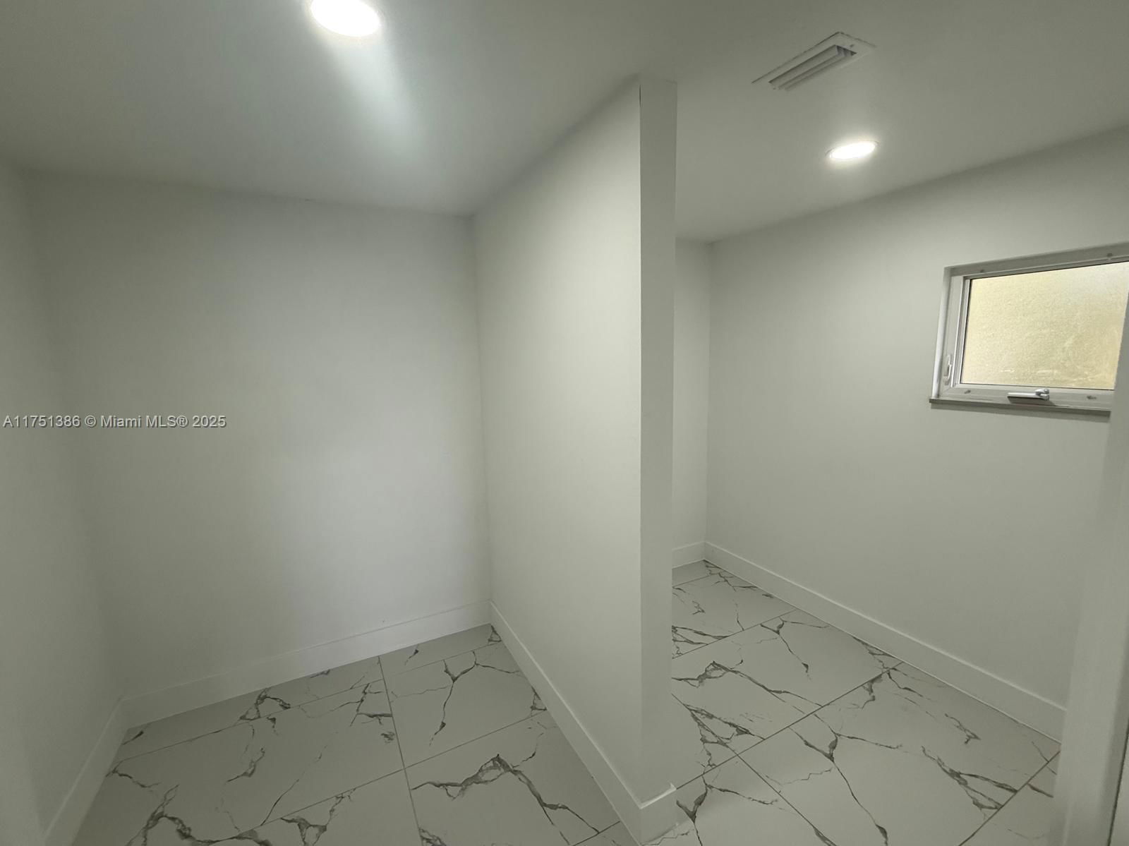 Real estate property located at 111 E North Shore AVE, Lee, Harbor Estates First Add, Fort Myers, FL