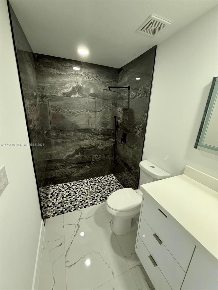 Real estate property located at 111 E North Shore AVE, Lee, Harbor Estates First Add, Fort Myers, FL