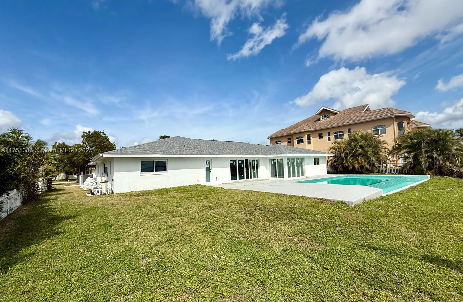 Real estate property located at 111 E North Shore AVE, Lee, Harbor Estates First Add, Fort Myers, FL