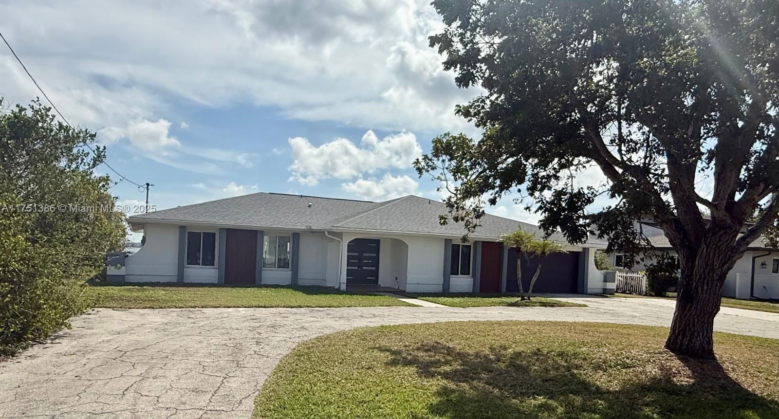 Real estate property located at 111 E North Shore AVE, Lee, Harbor Estates First Add, Fort Myers, FL