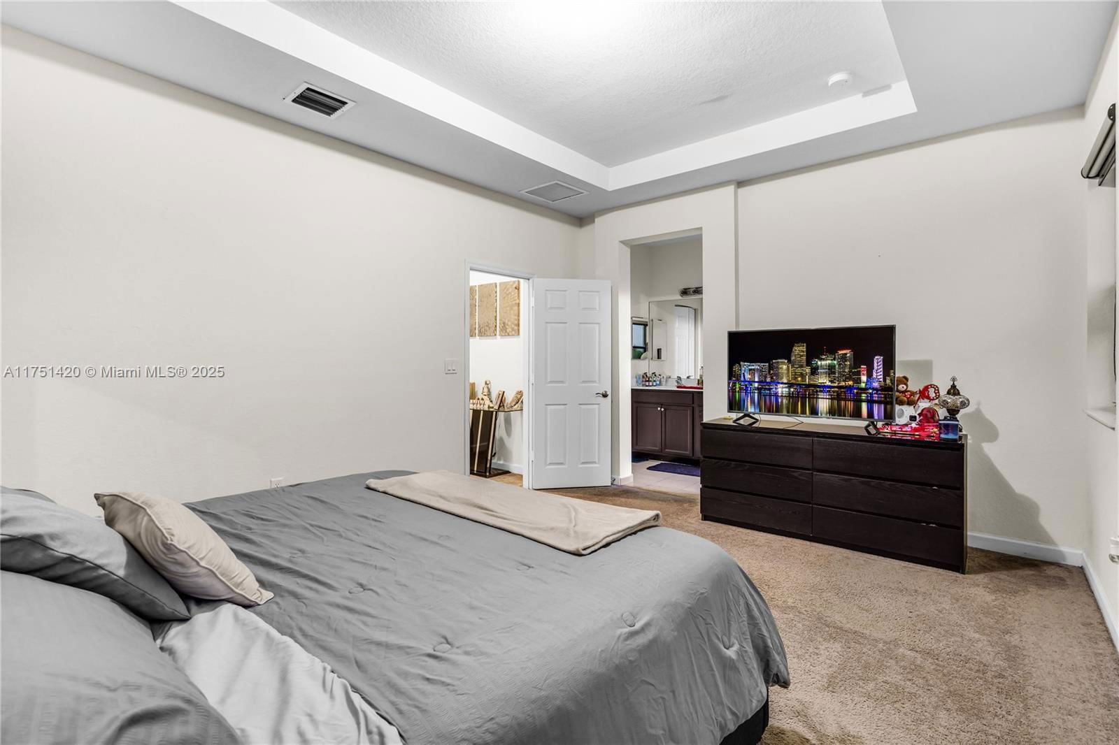 Real estate property located at 9033 184th Ter #9033, Miami-dade, Murtha Subdivision, Hialeah, FL