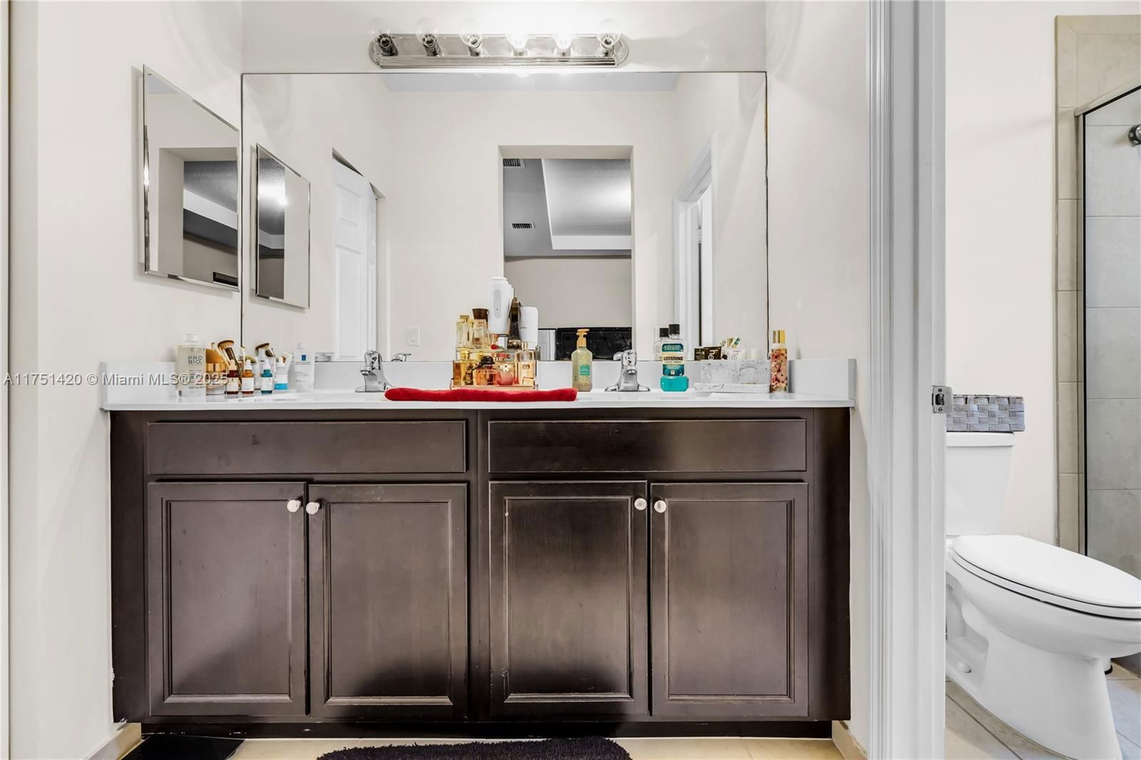 Real estate property located at 9033 184th Ter #9033, Miami-dade, Murtha Subdivision, Hialeah, FL