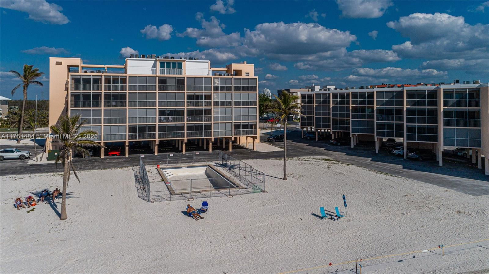 Real estate property located at 25840 Hickory Blvd, Lee, Dolphin Way Of Hickory Pte, Bonita Springs, FL