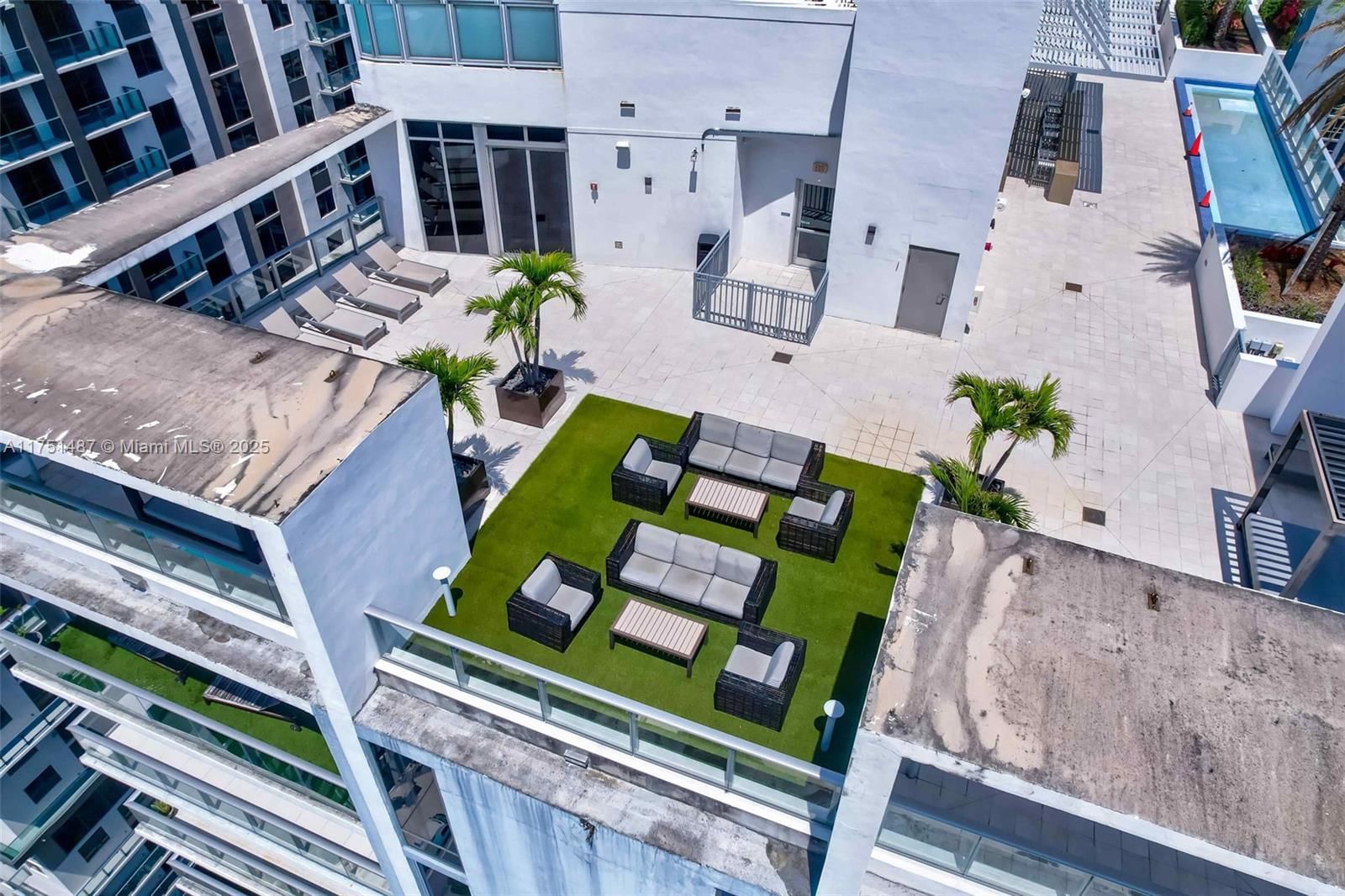 Real estate property located at 1010 2nd Ave LPH05, Miami-dade, Brickell Ten Condo, Miami, FL