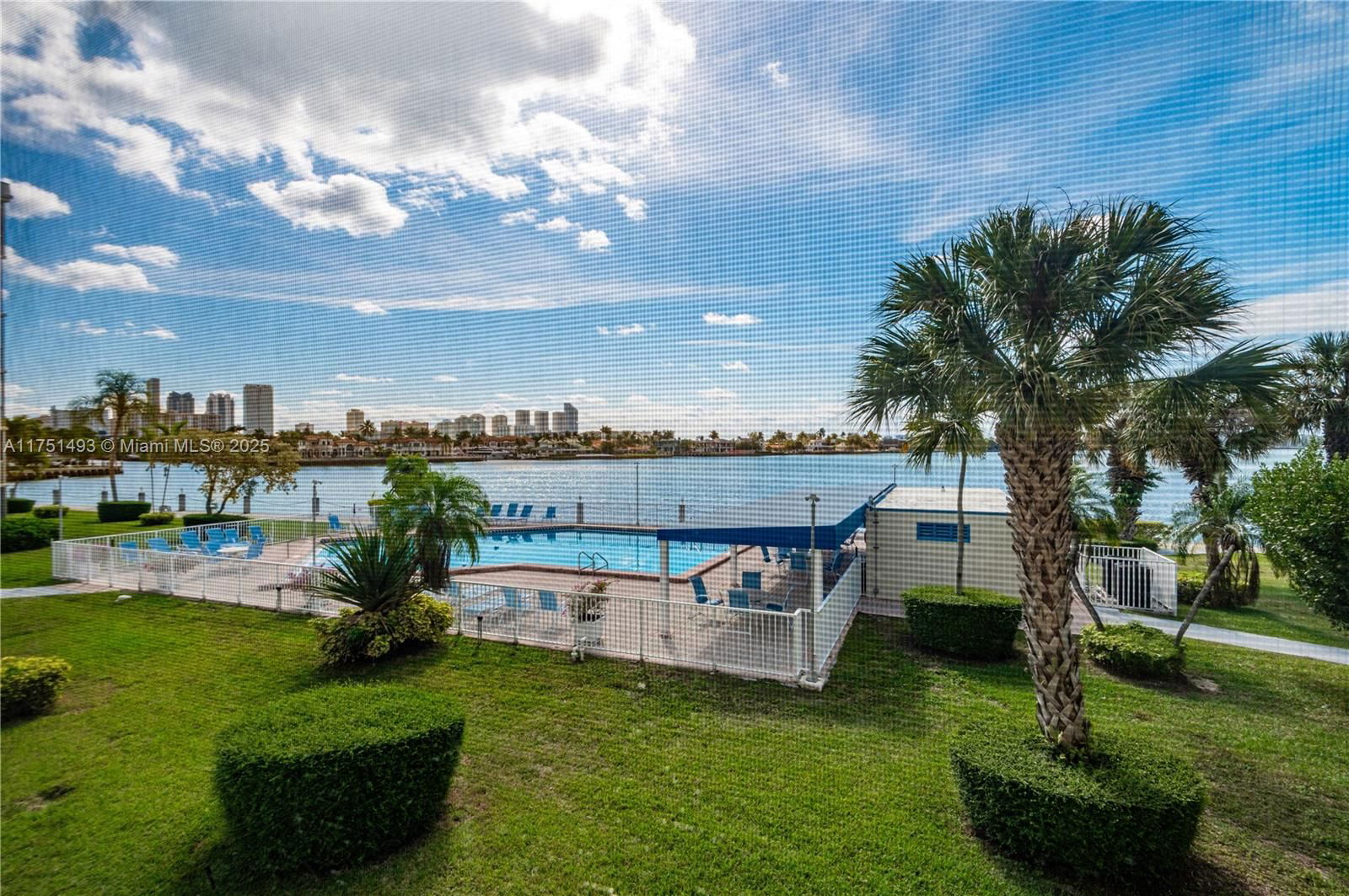 Real estate property located at 3010 Marcos Dr R211, Miami-dade, Point East Sec 4 Condo, Aventura, FL