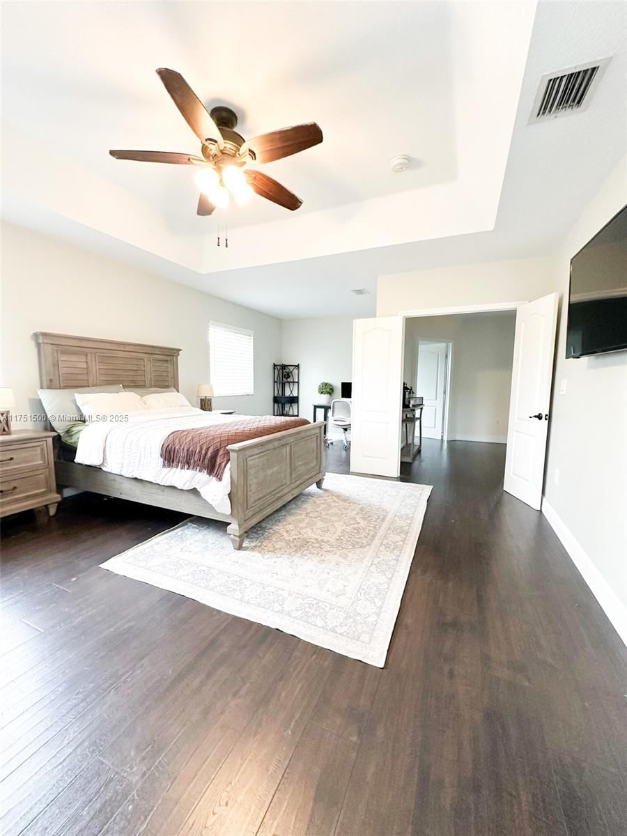 Real estate property located at 21243 89th Ct, Miami-dade, Lakes By The Bay Sec 14, Cutler Bay, FL