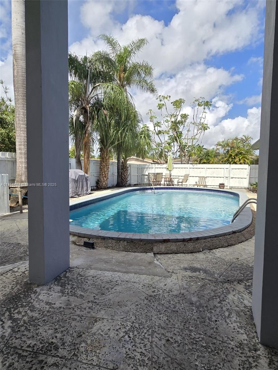Real estate property located at 250 Park St #1-6, Broward, Dania Beach, FL