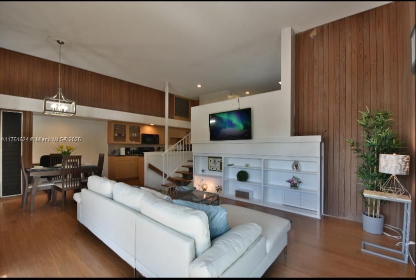 Real estate property located at 250 Park St #1-6, Broward, Dania Beach, FL