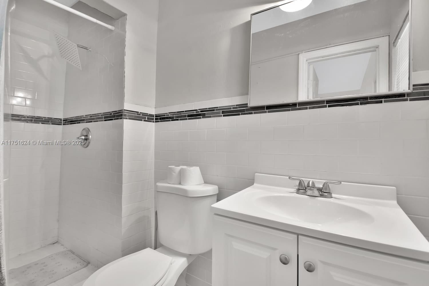 Real estate property located at 250 Park St #1-6, Broward, Dania Beach, FL