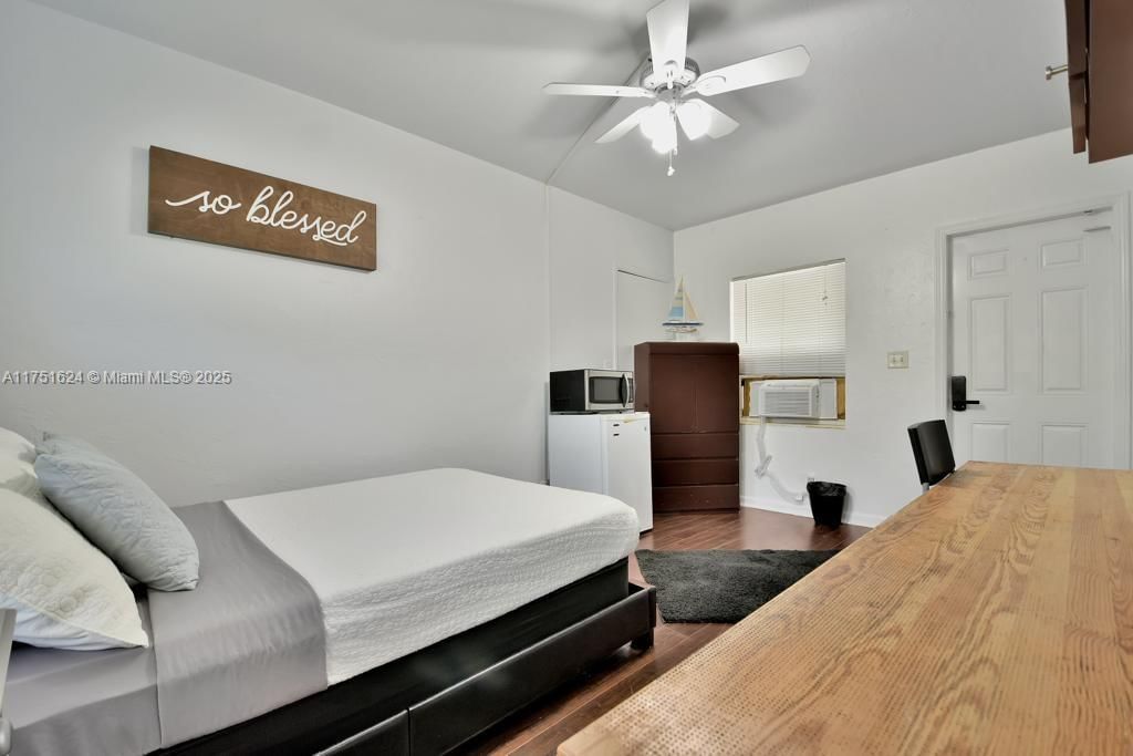 Real estate property located at 250 Park St #1-6, Broward, Dania Beach, FL