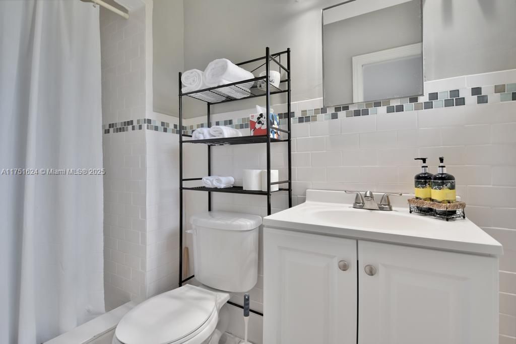 Real estate property located at 250 Park St #1-6, Broward, Dania Beach, FL