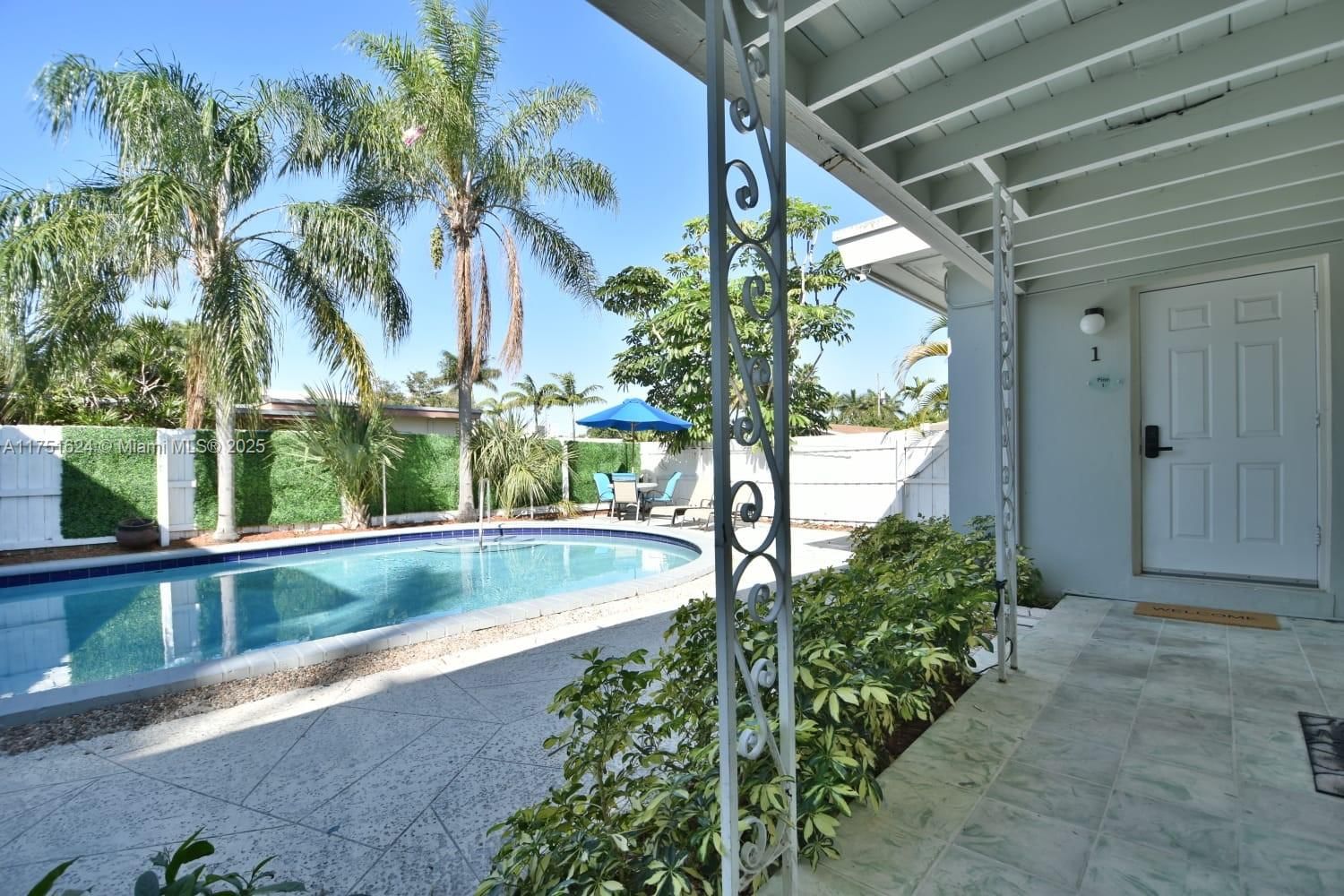 Real estate property located at 250 Park St #1-6, Broward, Dania Beach, FL