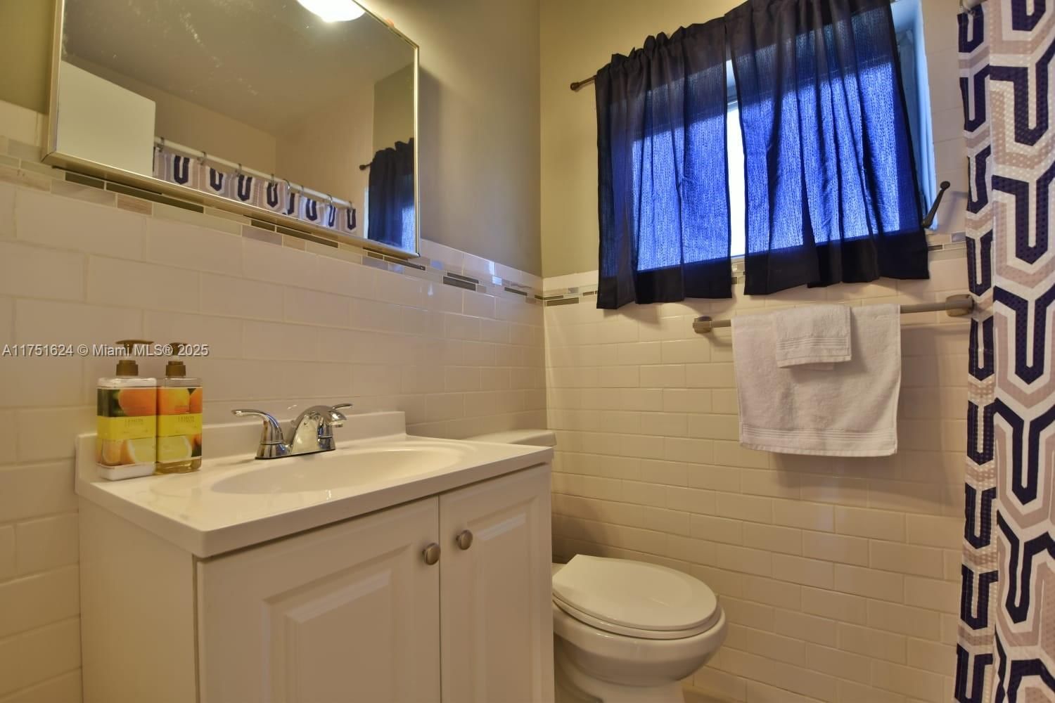 Real estate property located at 250 Park St #1-6, Broward, Dania Beach, FL