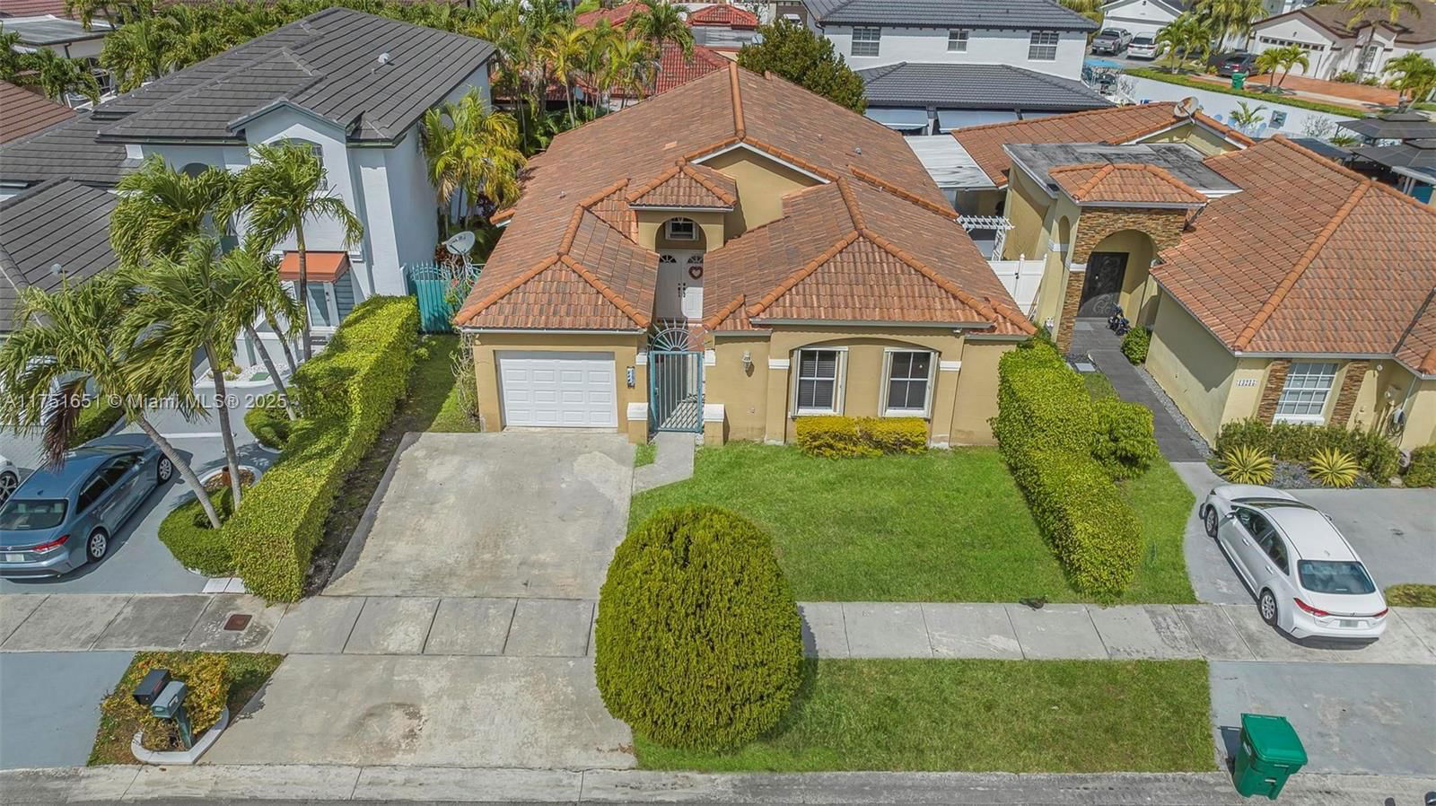 Real estate property located at 13241 10th St, Miami-dade, Shoma Homes At Tamiami Ii, Miami, FL
