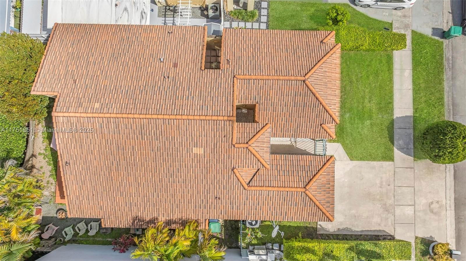 Real estate property located at 13241 10th St, Miami-dade, Shoma Homes At Tamiami Ii, Miami, FL