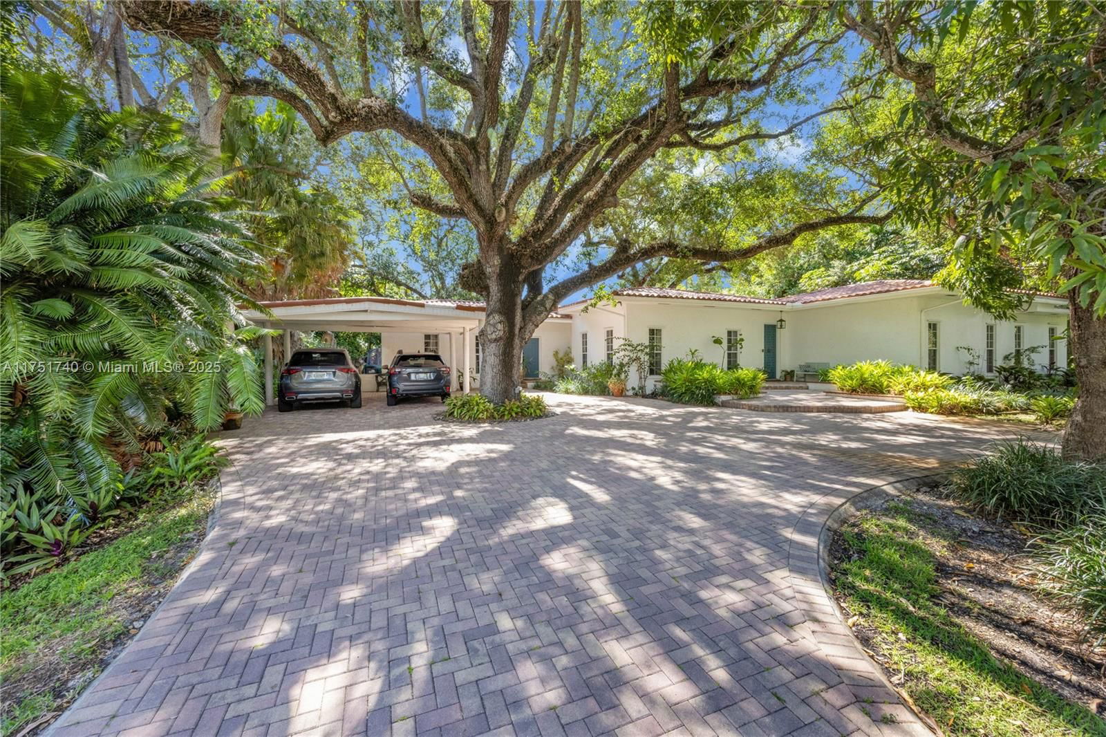 Real estate property located at 14345 72nd Ct, Miami-dade, Riviera Homes, Palmetto Bay, FL