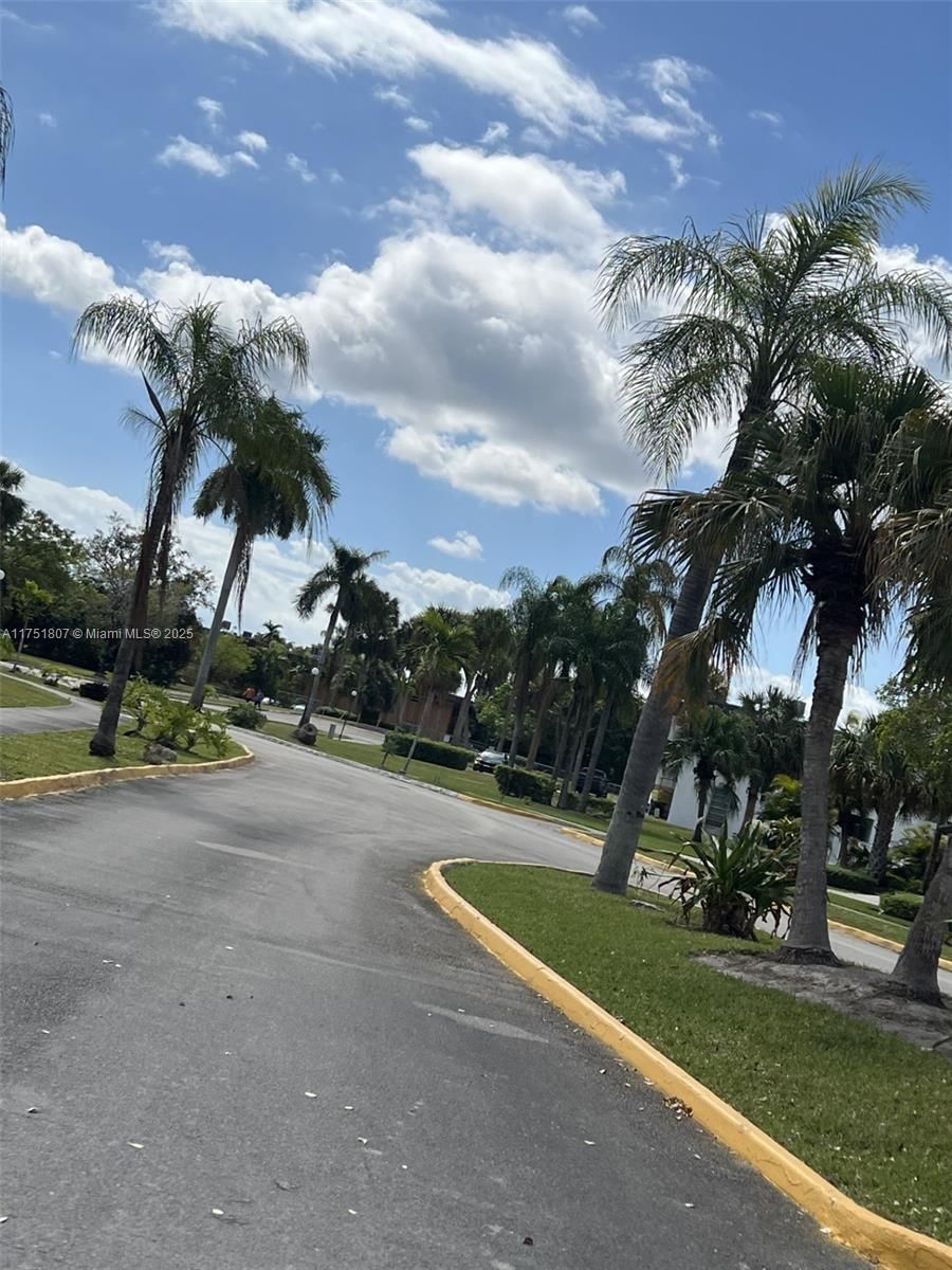 Real estate property located at 7225 94th Pl I8, Miami-dade, Sunset Palms West Condo, Miami, FL