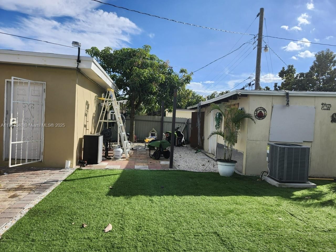 Real estate property located at 16450 20th Ave, Miami-dade, Bunche Park, Miami Gardens, FL