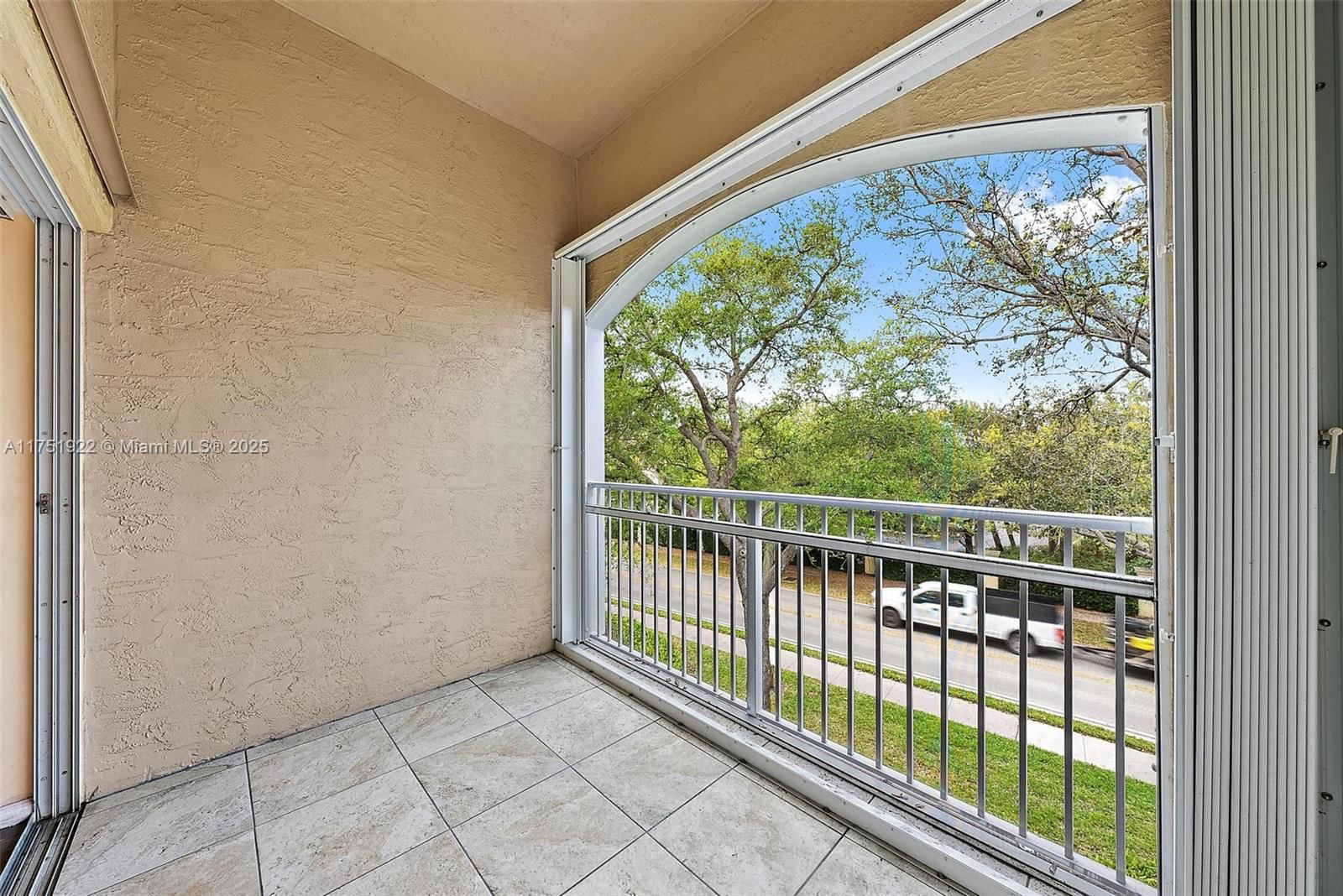 Real estate property located at 236 Village Blvd #1304, Palm Beach, Lighthouse Cove At Teques, Tequesta, FL