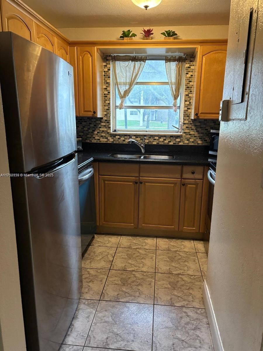 Real estate property located at 8005 Lagos De Campo Blvd L-4, Broward, Sandpebbles Townhouse, Tamarac, FL