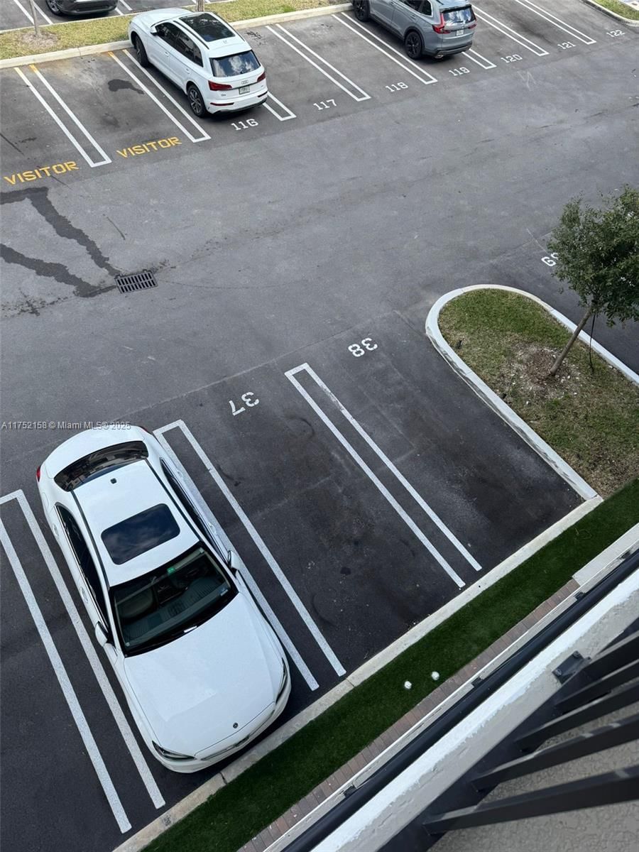Real estate property located at 8001 41st St F-302, Miami-dade, Downtown Doral South Phas, Doral, FL