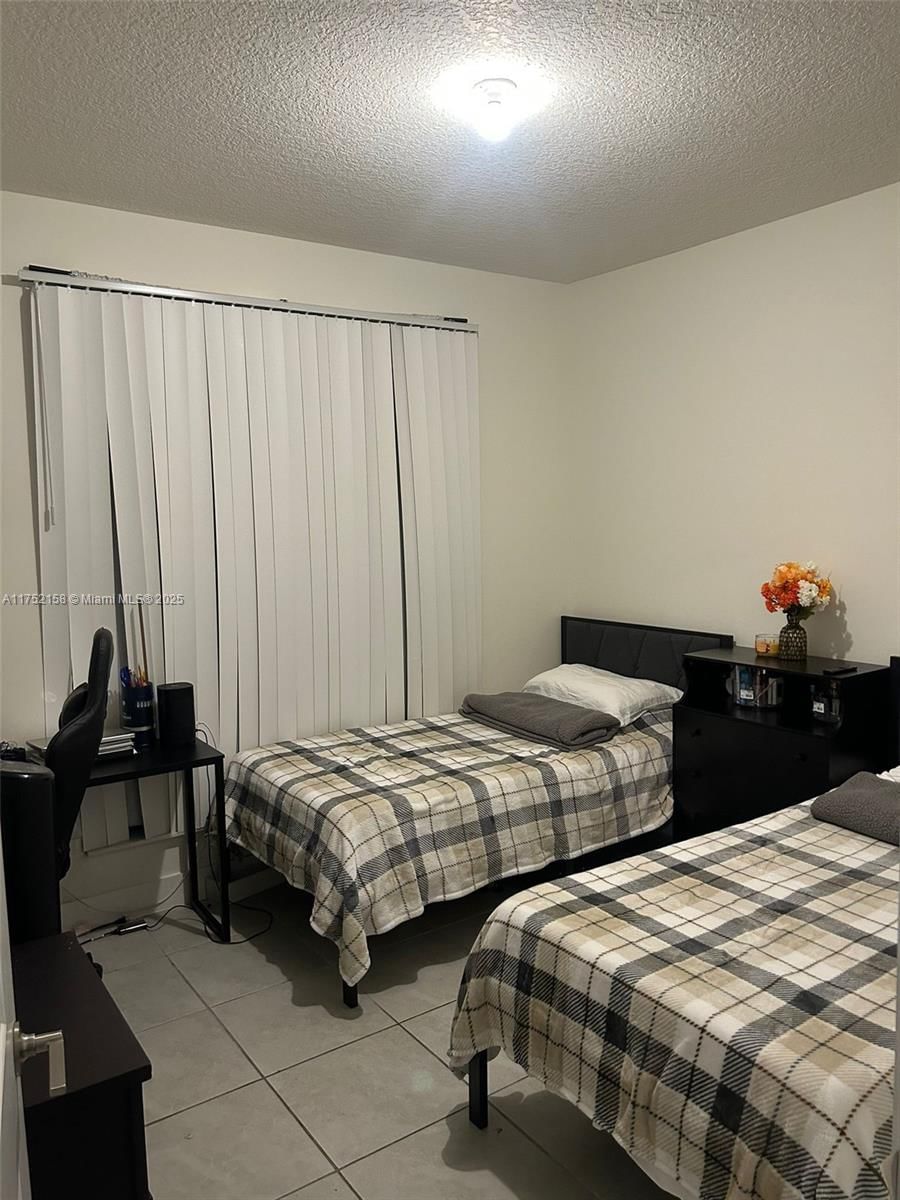 Real estate property located at 8001 41st St F-302, Miami-dade, Downtown Doral South Phas, Doral, FL