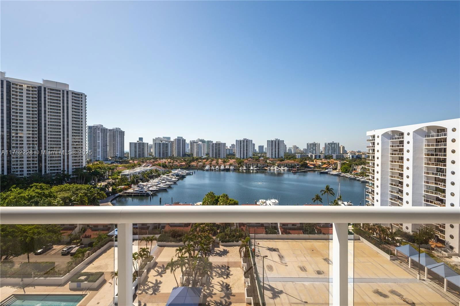Real estate property located at 3640 Yacht Club Dr #1209, Miami-dade, Harborside At The Waterwa, Aventura, FL