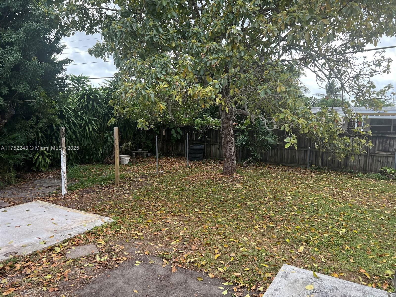 Real estate property located at 8340 44th St, Miami-dade, Mc Keever Terr No 3, Miami, FL