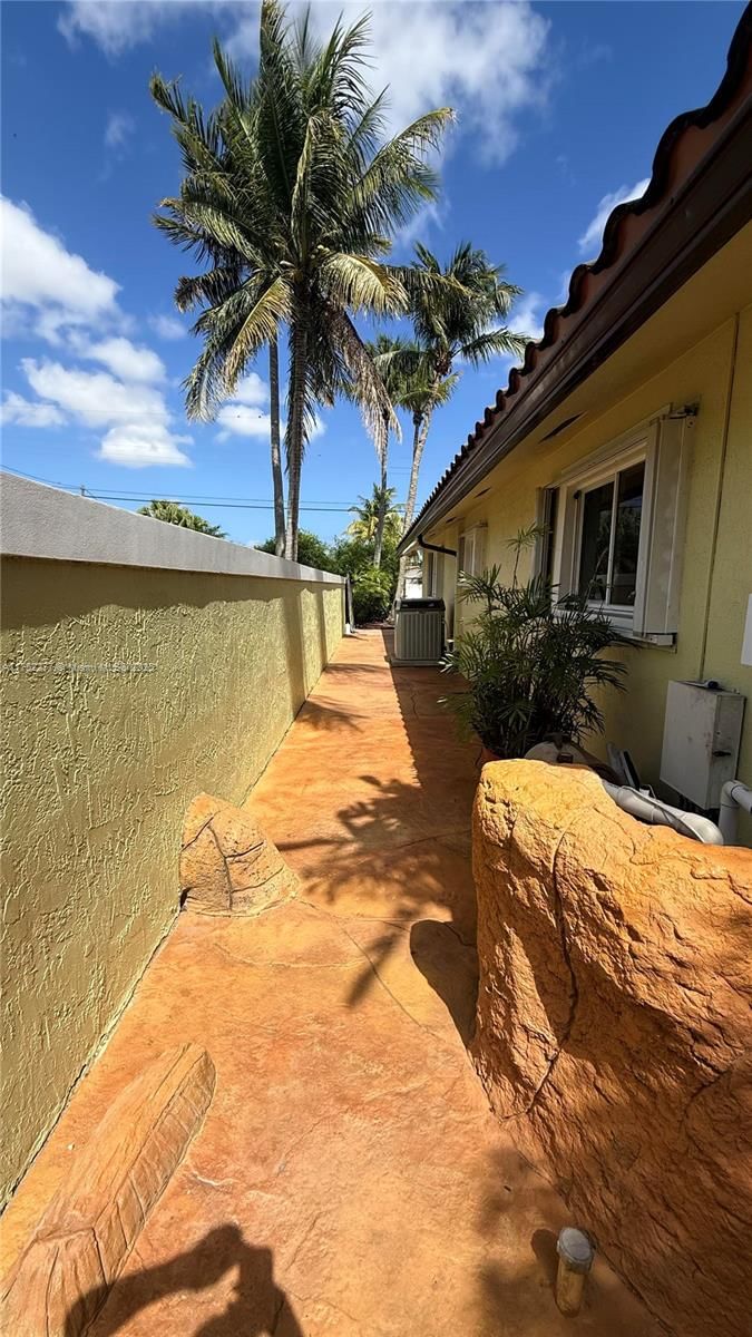 Real estate property located at 4465 38th Ter, Broward, Davis Isles Sec 4, Dania Beach, FL
