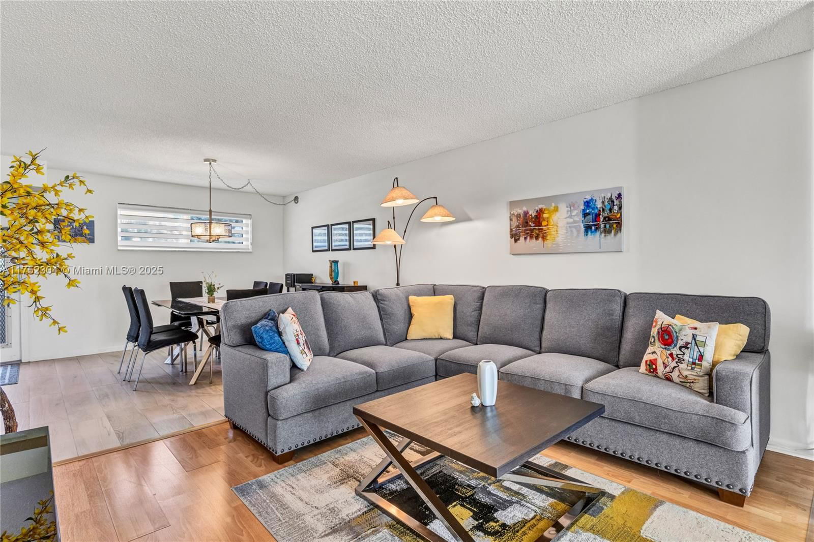 Real estate property located at 411 Hollybrook Dr #205, Broward, Hollybrook Golf, Pembroke Pines, FL