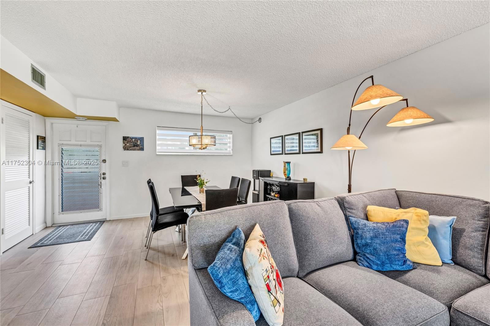 Real estate property located at 411 Hollybrook Dr #205, Broward, Hollybrook Golf, Pembroke Pines, FL