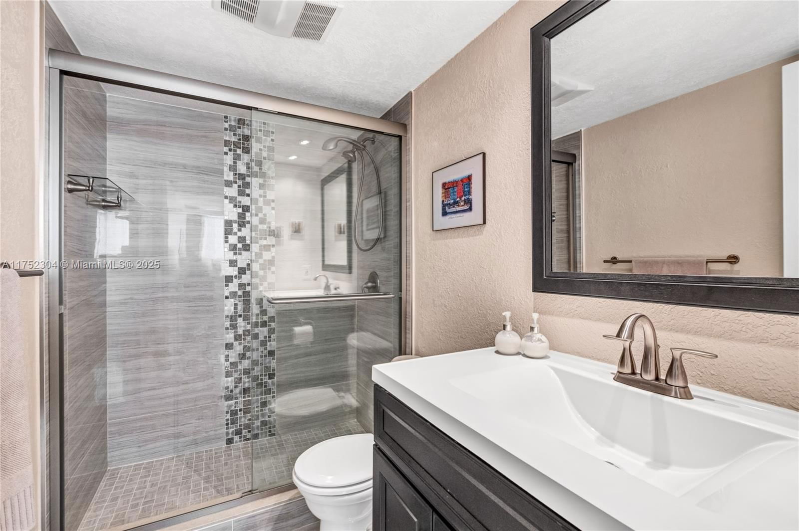 Real estate property located at 411 Hollybrook Dr #205, Broward, Hollybrook Golf, Pembroke Pines, FL