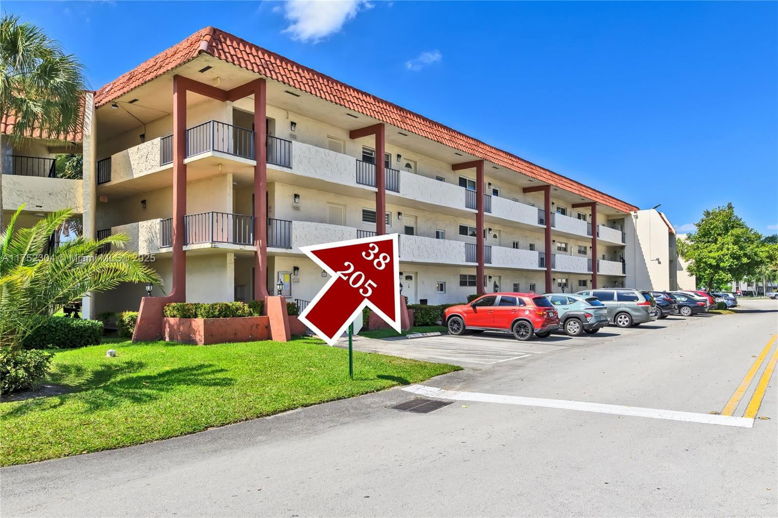 Real estate property located at 411 Hollybrook Dr #205, Broward, Hollybrook Golf, Pembroke Pines, FL