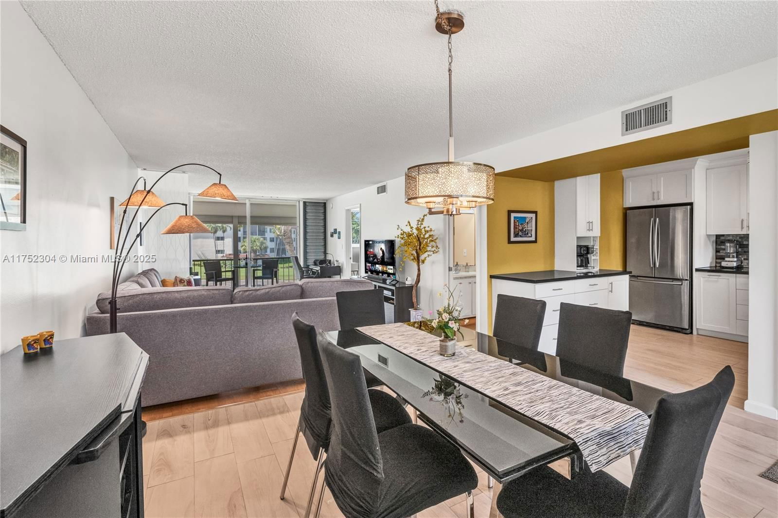 Real estate property located at 411 Hollybrook Dr #205, Broward, Hollybrook Golf, Pembroke Pines, FL