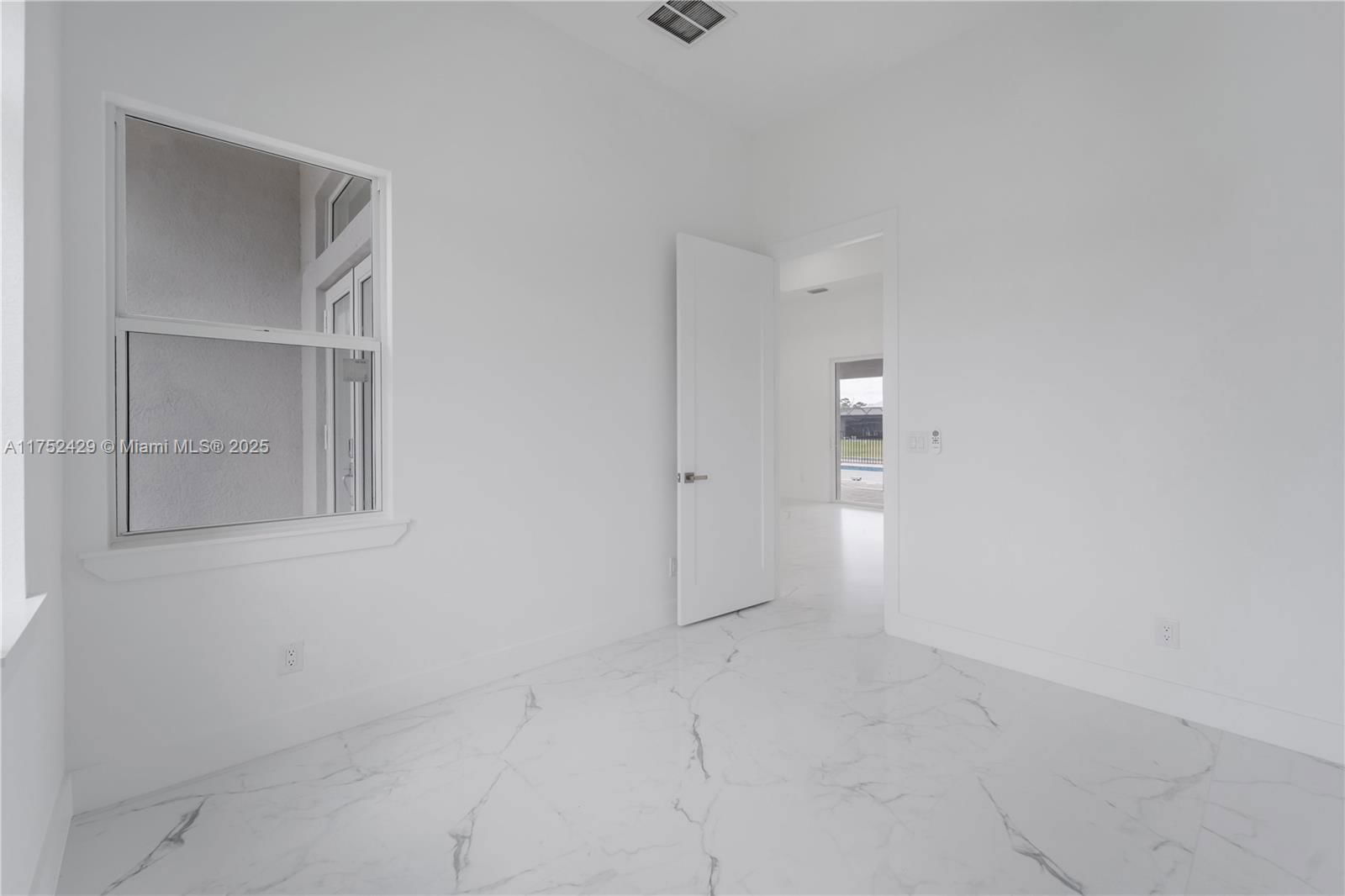 Real estate property located at 2721 41st AVE, Lee, N/s, Cape Coral, FL