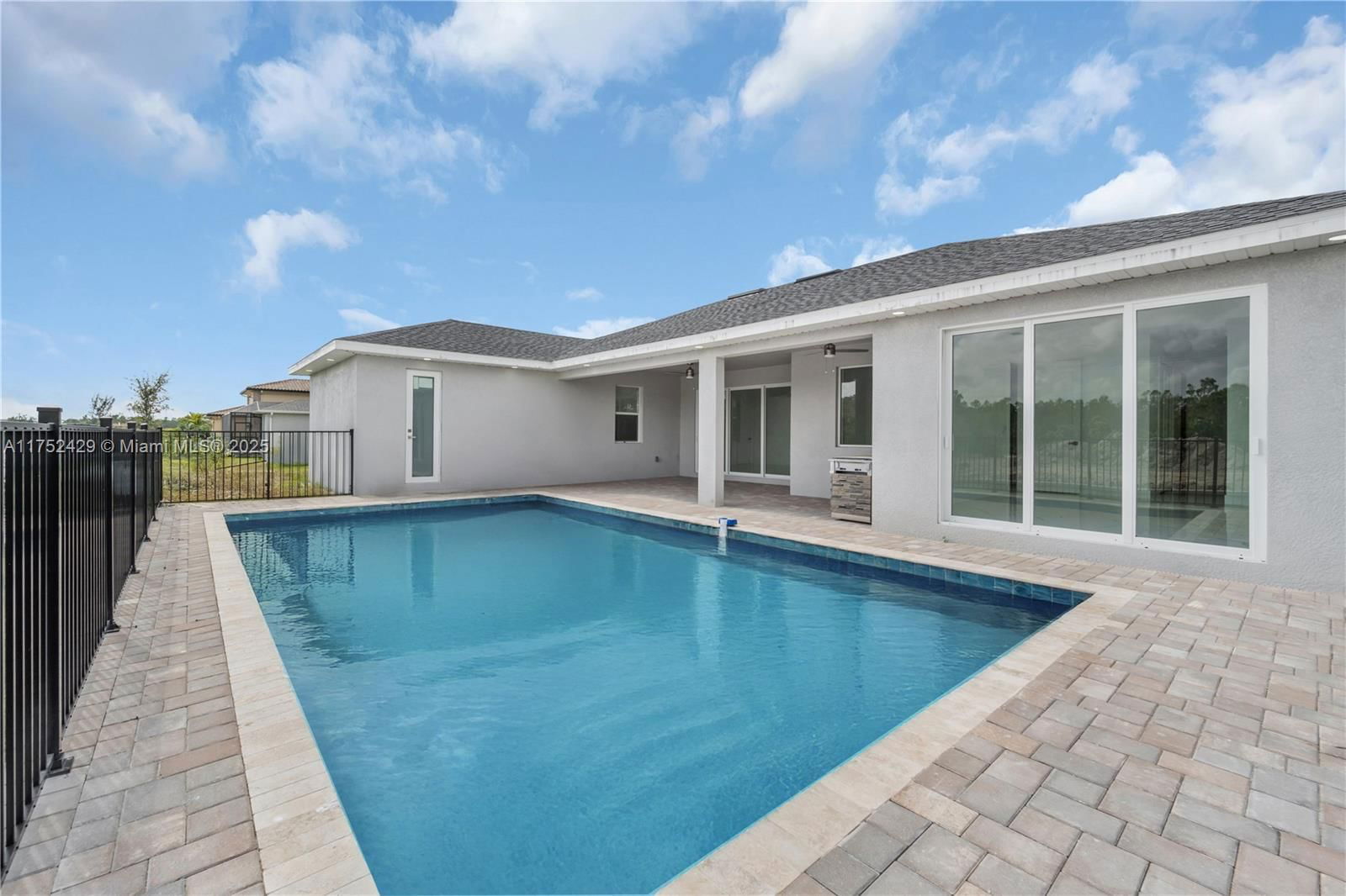 Real estate property located at 2721 41st AVE, Lee, N/s, Cape Coral, FL