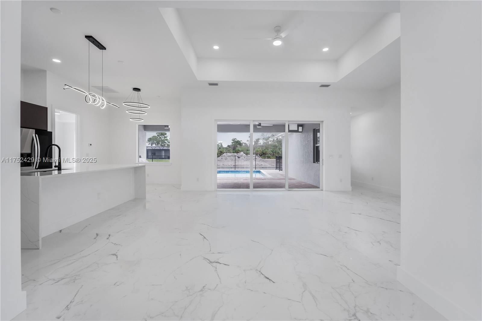 Real estate property located at 2721 41st AVE, Lee, N/s, Cape Coral, FL