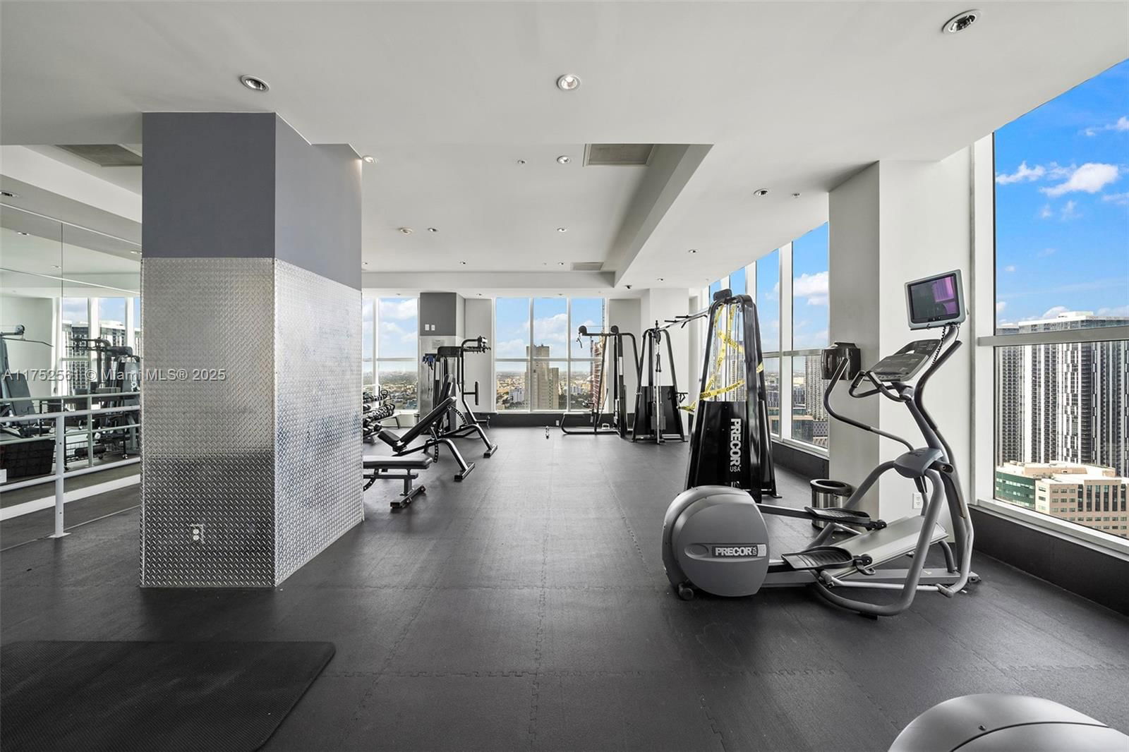 Real estate property located at 133 2nd Ave #3215, Miami-dade, The Loft Downtown Ii Cond, Miami, FL