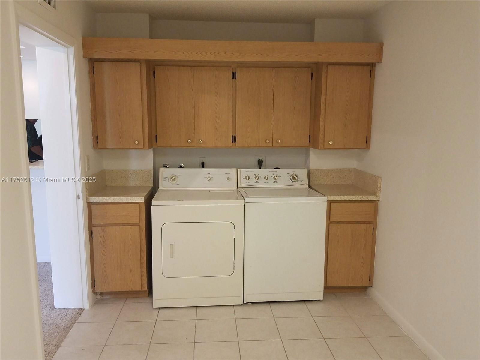 Real estate property located at 2621 Village Blvd #102, Palm Beach, Whitehall Village, West Palm Beach, FL