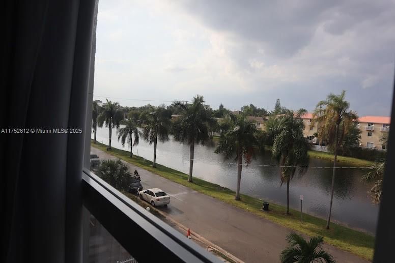 Real estate property located at 2621 Village Blvd #102, Palm Beach, Whitehall Village, West Palm Beach, FL