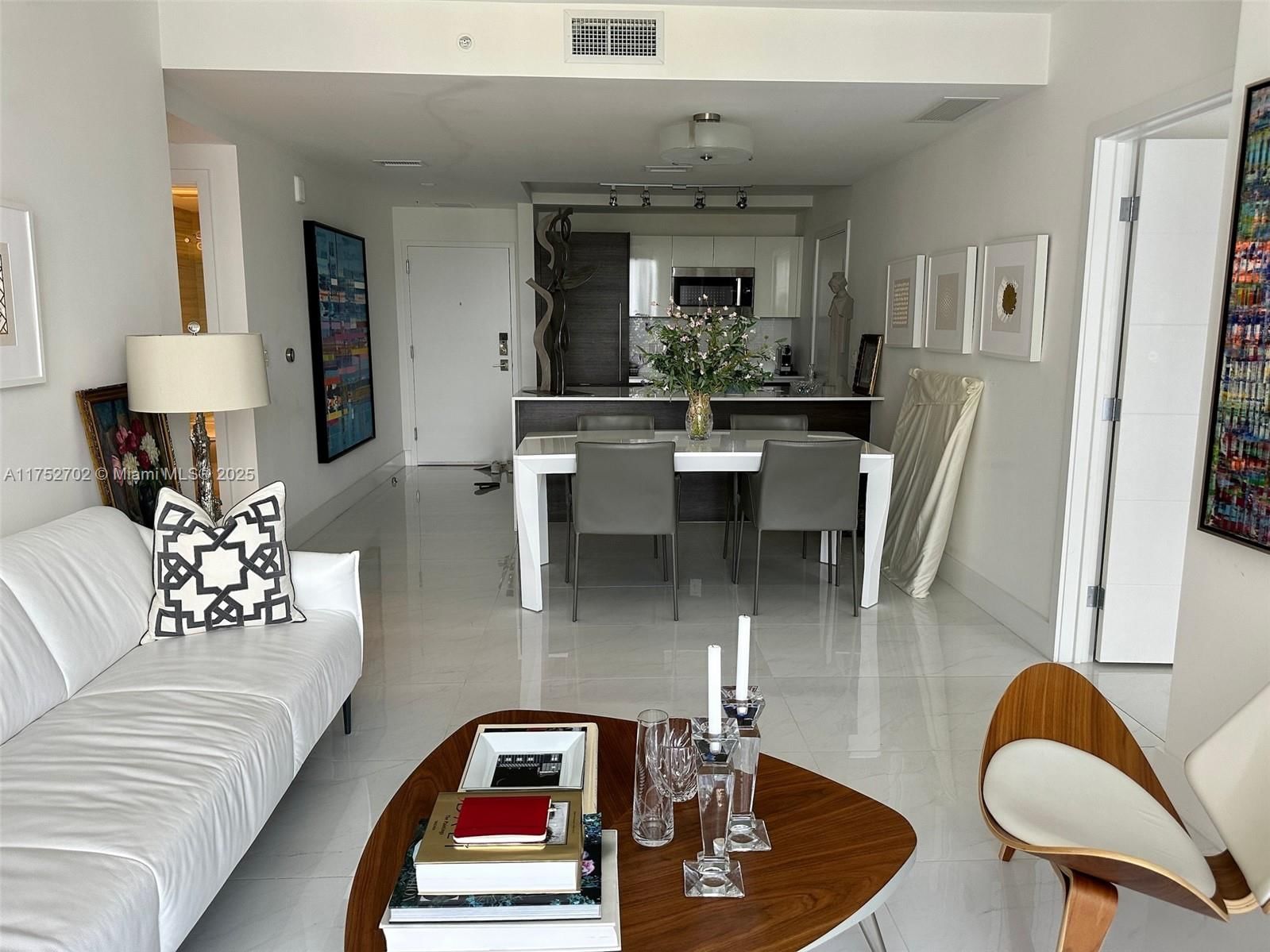Real estate property located at 301 Altara Ave #814, Miami-dade, Merrick Manor Condo, Coral Gables, FL
