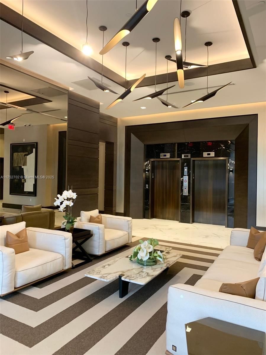 Real estate property located at 301 Altara Ave #814, Miami-dade, Merrick Manor Condo, Coral Gables, FL