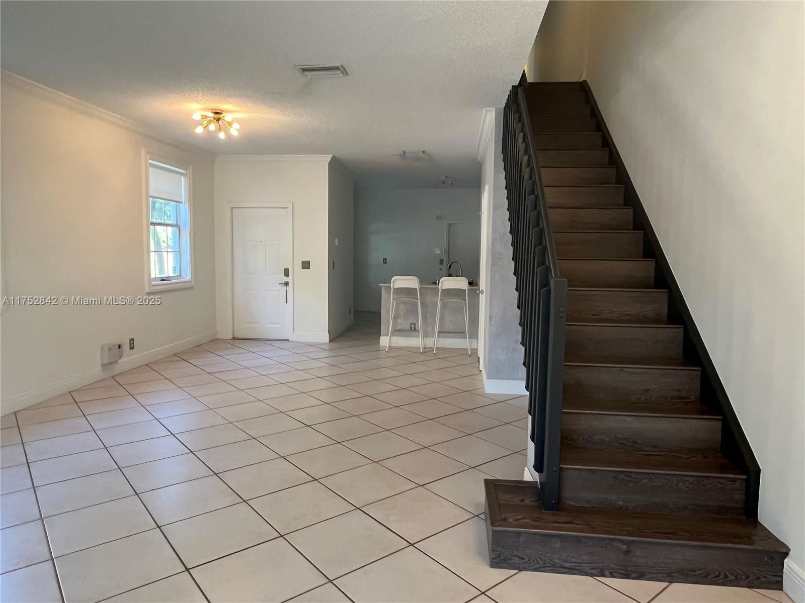 Real estate property located at 2045 Pompeii Ct #2045, Broward, Sectors 3 & 4 Boundary Pl, Weston, FL