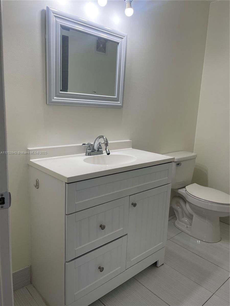 Real estate property located at 2045 Pompeii Ct #2045, Broward, Sectors 3 & 4 Boundary Pl, Weston, FL