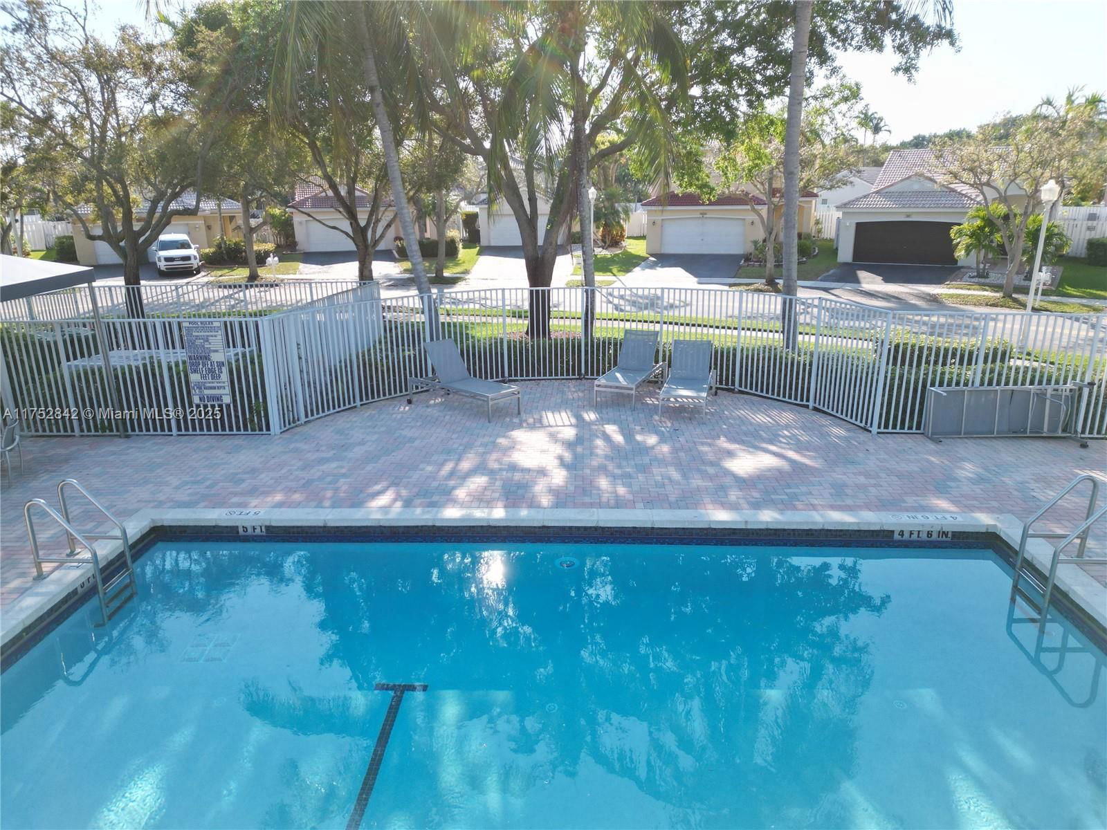 Real estate property located at 2045 Pompeii Ct #2045, Broward, Sectors 3 & 4 Boundary Pl, Weston, FL