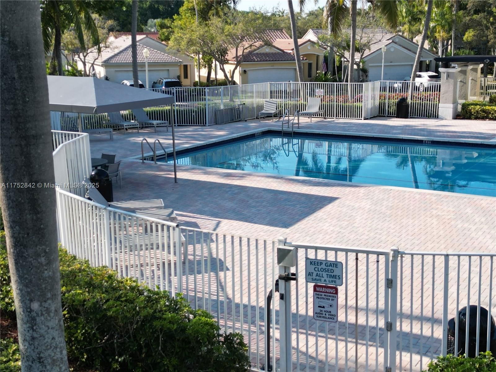 Real estate property located at 2045 Pompeii Ct #2045, Broward, Sectors 3 & 4 Boundary Pl, Weston, FL